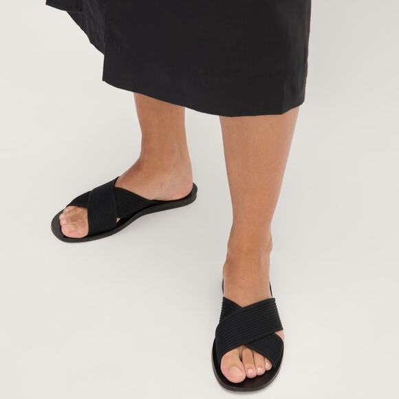 Everlane Day Crossover Sandal Black Knit Slide Size 9.5 Sustainable Flat - Picture 5 of 7